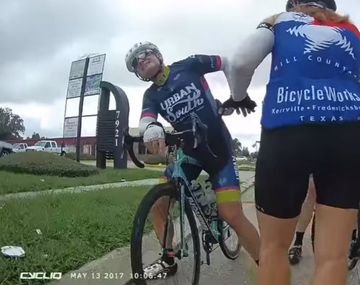 Weiss fue baleado cuando andaba en bicicleta por la calle