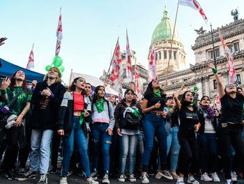 Aborto no punible: presentaron un amparo para que se restablezca el protocolo