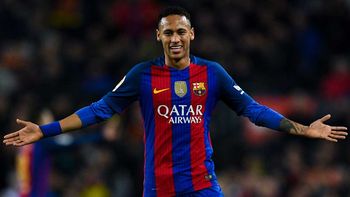 la cargada del psg al barcelona tras el pase de neymar: una foto de verrati la cargada del psg al barcelona tras el pase de neymar: una foto de verrati