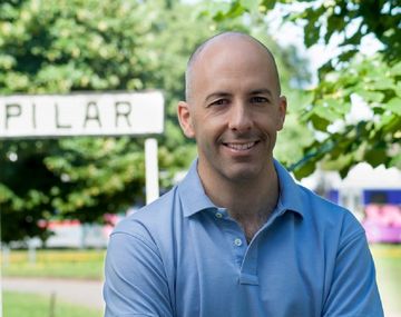 Nicolás Ducoté, intendente de Pilar