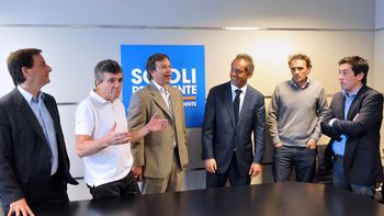 scioli se reunio con intendentes electos de la provincia de buenos aires scioli se reunio con intendentes electos de la provincia de buenos aires