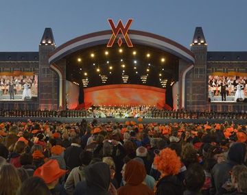 Un imponente show musical cerró las celebraciones
