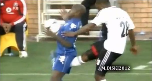 Terrible patada en el fútbol sudafricano