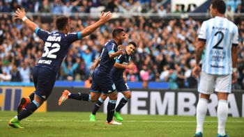 El Pulpo celebra su tanto, el golazo que abrió el marcador El Pulpo celebra su tanto, el golazo que abrió el marcador