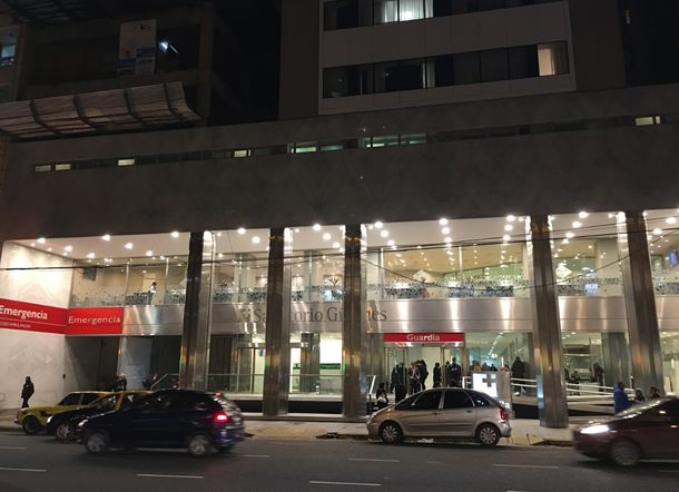 Un conocido ex juez le arrancó tres dientes a su  pareja: va a juicio oral