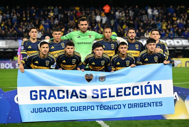 Boca homenajeó a la Selección por el subcampeonato mundial con Leandro Paredes como protagonista central