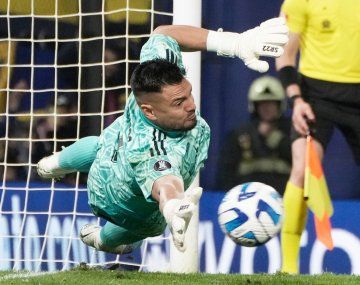 La tremenda ovación de los hinchas de Boca para Chiquito Romero