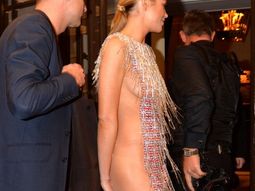 Abbey Clancy mostró su costado más patriótico en un evento