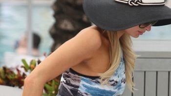 Paris Hilton a lo Daisy Duke Paris Hilton a lo Daisy Duke