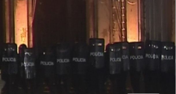 Alperovich: Estoy totalmente en desacuerdo con la represión