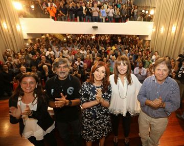 ¿Por qué Cristina decidió no viajar a Londres durante su gira por Europa?