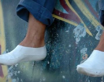 Llegan los zapatos ecológicos para usar y tirar