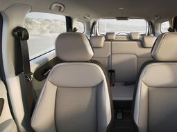 horror en japon: viajaba con los cadaveres de sus hijos en el asiento trasero del auto horror en japon: viajaba con los cadaveres de sus hijos en el asiento trasero del auto