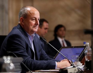 El senador radical Juan Carlos Marino fue denunciado por abuso sexual