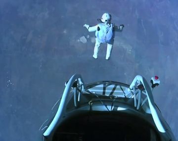 Así logró su hazaña el paracaidista Baumgartner