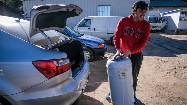 Las demoras en los arreglos de calefones y termotanques dañados por la salinidad del agua es de hasta 15 días debido a la demanda.