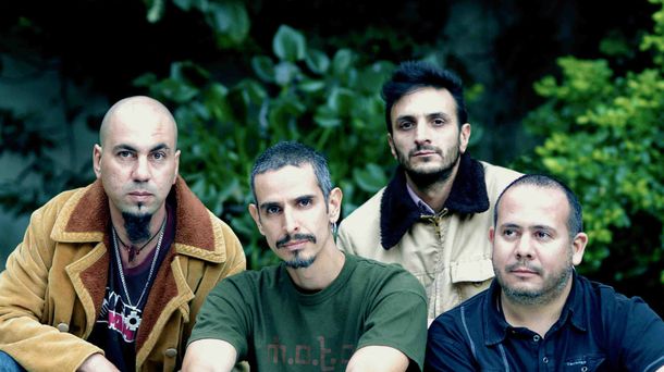 Mega 98.3 adelantó temas nuevos de Los Cafres