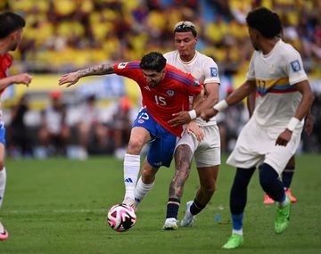 De carambola: el gol de Davinson Sánchez para el 1-0 de Colombia ante Chile