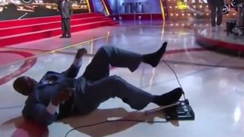 shaquille oneal se cayo en television shaquille oneal se cayo en television