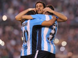 en la despedida de milito, racing le gano a temperley en el cilindro en la despedida de milito, racing le gano a temperley en el cilindro