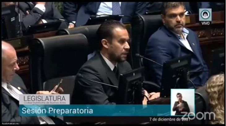 El cobarde que insultó a Ofelia Fernández ahora le pidió disculpas
