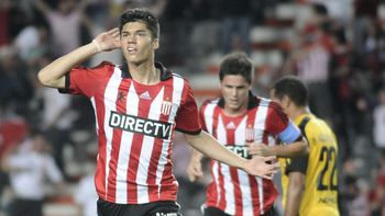 navarro metio a estudiantes en cuartos navarro metio a estudiantes en cuartos