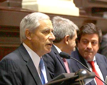 Hay que sacar a los prostíbulos del oscurantismo