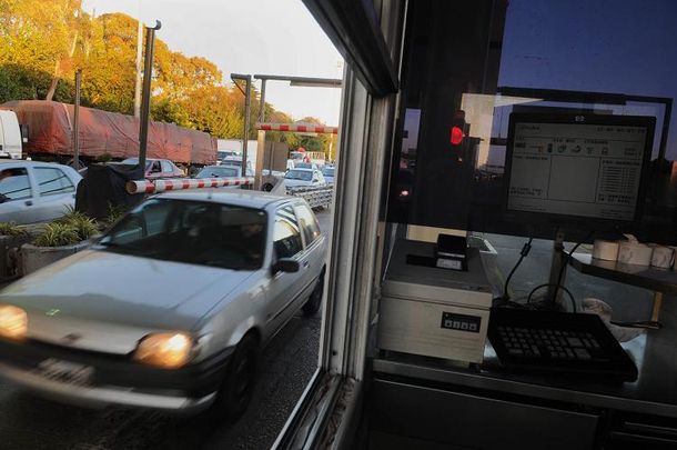 ¿Cuánto cuesta transitar por kilómetro en las autopistas?