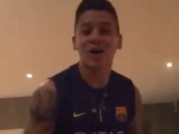 polemico: rojo grito el tercero del pincha con la camiseta del barcelona polemico: rojo grito el tercero del pincha con la camiseta del barcelona
