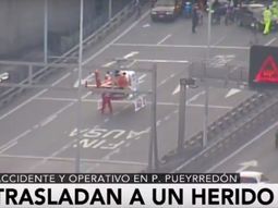 accidente en puente pueyrredon: trasladan a un herido en helicoptero accidente en puente pueyrredon: trasladan a un herido en helicoptero