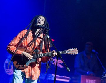 Escuchá la canción del hijo de Marley donde agradeció la despenalización 