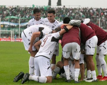 En un duelo de abajo: Platense le ganó 1-0 a Sarmiento en Junín
