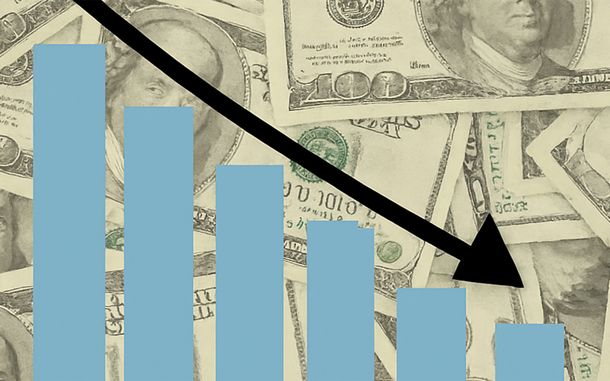 Se desploma la inversión extranjera en el país: salen más dólares y nadie invierte