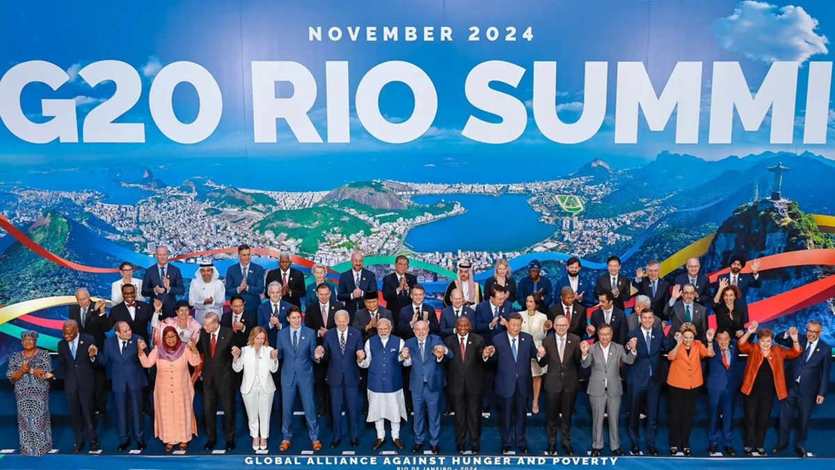 Se quedó afuera: Javier Milei fue el único ausente en la foto final de la Cumbre del G20 en Brasil