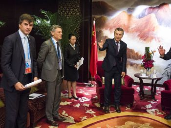 Macri con Liu Quitao de China Communications Construction Company