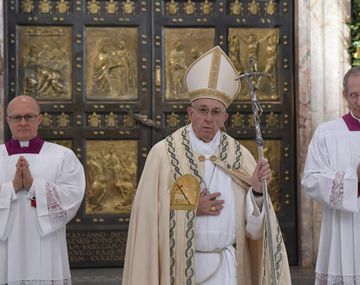 El Papa autoriza a sacerdotes a absolver el pecado del aborto