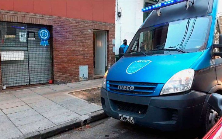 Asaltaron a una familia en su casa de Villa Crespo en plena madrugada