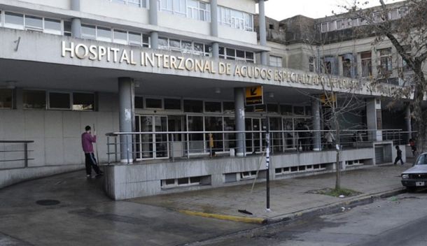 Un policía le salvó la vida a un nene de un año que se había caído a la pileta