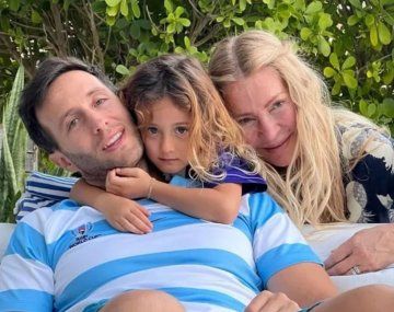 Cris Morena, junto a su hijo Tomás Yankelevich y su nieta Mila.