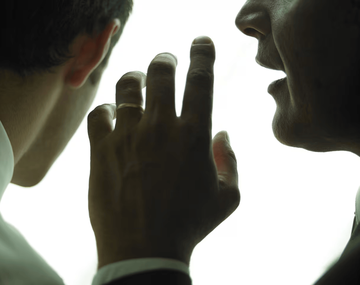 Según la IA, estas son las frases mas comunes que dicen las personas tramposas.