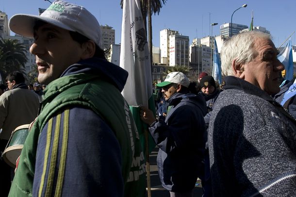 Camioneros amenaza con un paro nacional de recolectores