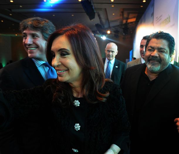 Estudian un programa de ahorro para comprar viviendas