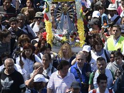 Scioli, en Luján: Creo en Dios y la Virgen como guía en la adversidad