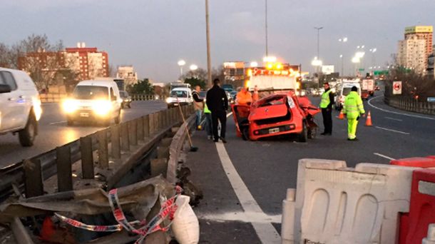 Tragedia en la Perito Moreno: una mujer perdió el control de su auto, chocó y murió