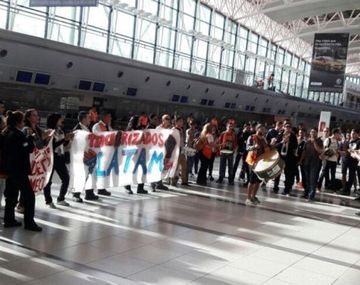 Aeronavegantes convocó a un paro por 24 horas en LATAM