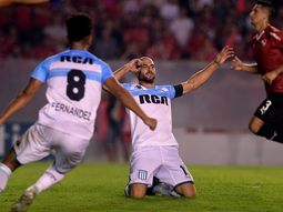 Lisandro López fue la figura del Clásico de Avellaneda