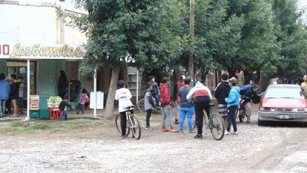 Neuquén: vecinos echaron del barrio a un chico que violó a dos menores