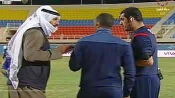 insolito: un jeque agredio a un arbitro y armo una batalla campal insolito: un jeque agredio a un arbitro y armo una batalla campal