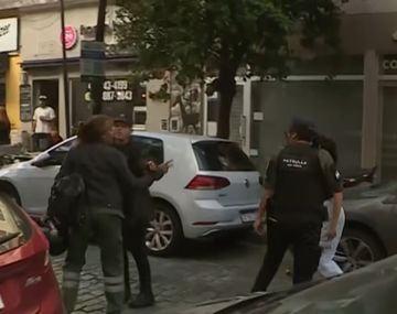 Insólito momento en la previa del juicio por Maradona: corridas y violenta pelea en la calle