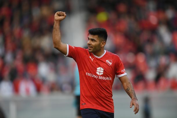 Independiente ganaba cómodo, se durmió y empató con Lanús en Avellaneda